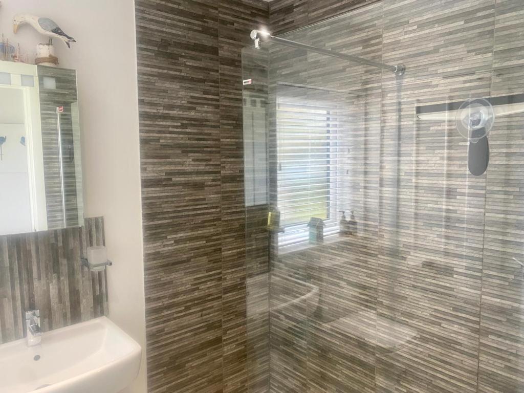 2 Bedroom Cottage Sleeps 4 With Hot-Tub, & Shared Pool Use Sennen Exterior foto